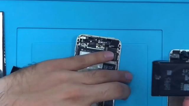 How to replace iPhone 5s battery? смотреть онлайн