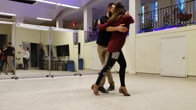 Gui & Kelly Samba demo at District Zouk смотреть онлайн
