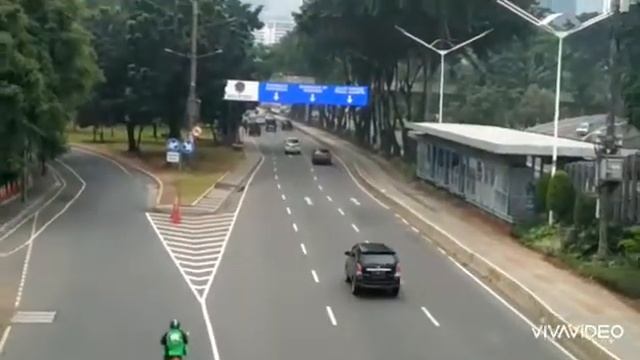 Jalan jakarta yang gak boleh di lewati motor dan mobil pickup смотреть онлайн