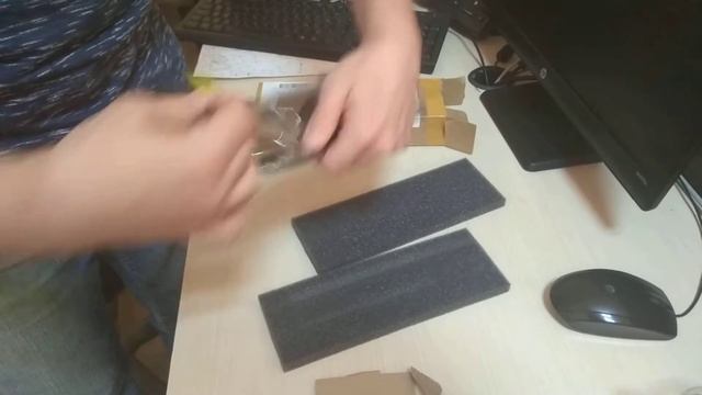 Eee pc Chinese battery unpacking смотреть онлайн