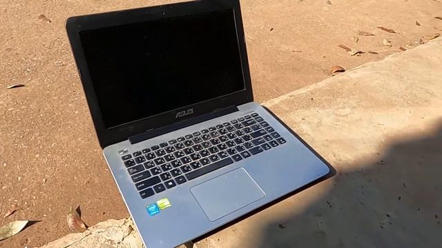 Notebook ASUS เปิดเครื่องไม่ติดสัญญานภาพไม่ออกจอแก้ง่ายนิดเดียว смотреть онлайн