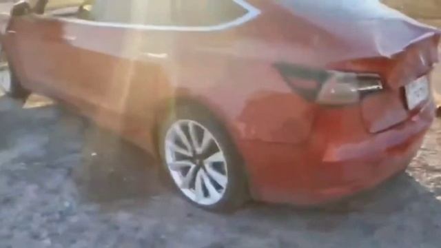 Бросили #Tesla. Lost Car. During The War, Electric Car Are Unreliable.