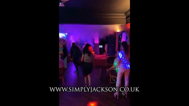 Simply Jackson : Number One Michael Jackson Tribute Act Plymouth 2021 смотреть онлайн