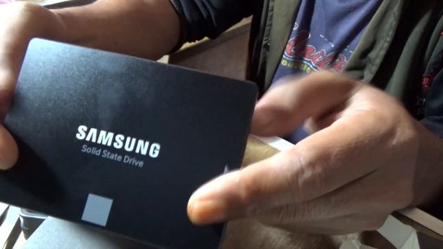 Cek Genuine Keaslian SSD Samsung EVO 870 250GB Pakai Software ini смотреть онлайн