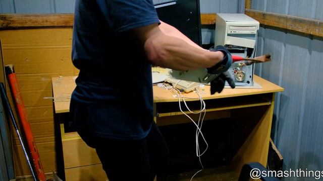 Angry Man's Total Office Annihilation смотреть онлайн