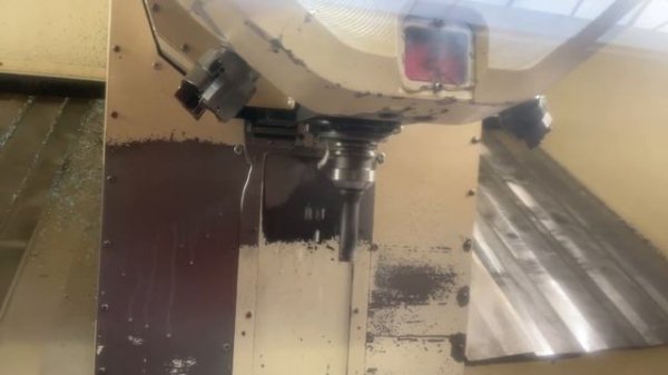 HEDELIUS BC 40 Vertical Machining Center