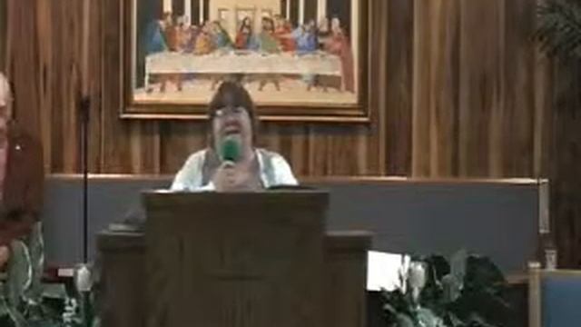 sister Vickie,majesty.wmv смотреть онлайн