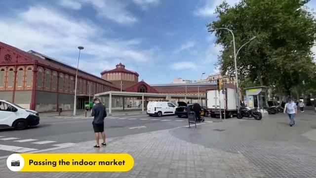 Walking to the MACBA - BARCELONA смотреть онлайн