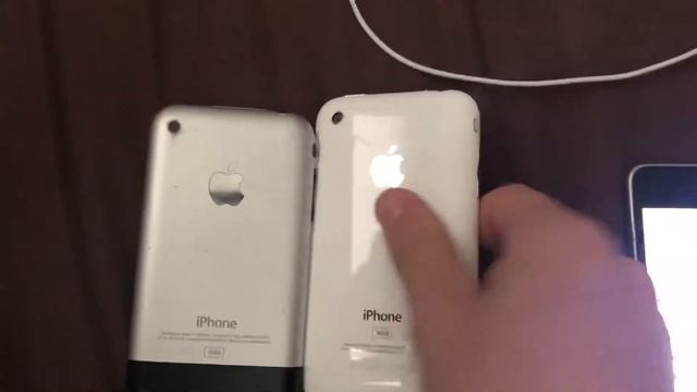 Showing off my iPod 2 and iPod 3 and iPod 4 смотреть онлайн