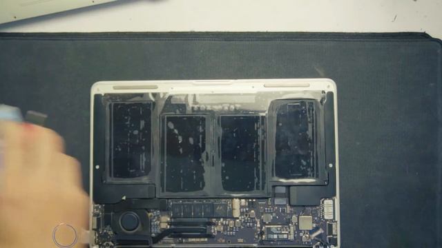 Hồi sinh Macbook air 2015 đã qua tay thợ| FIXLAB sửa chữa MACBOOK uy tín tp Vinh смотреть онлайн