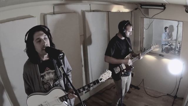 The Outfit - Camilla (live) смотреть онлайн