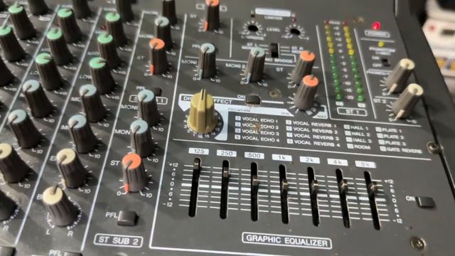 thanh lý mixer yamaha EMX 2000 hàng xịn liền công suất tiếng rất hay từ a tới z :DT:0973732212 смотреть онлайн