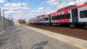 Электропоезда «ЭП2Д», «ЭС2Г» и «ЭГ2Тв» на станции «Мокворечье» // 31 июля 2021 года