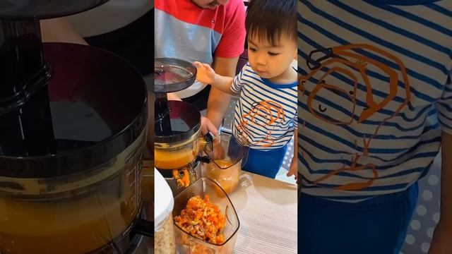 Homemade Cold Press Apple Carrot Juice 🍎🥕🥤#coldpressedjuice #apple #carrots #juice @hurom_Official смотреть онлайн