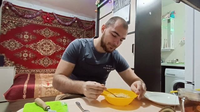 Как прожить весь день на 200 рублей из светофора.