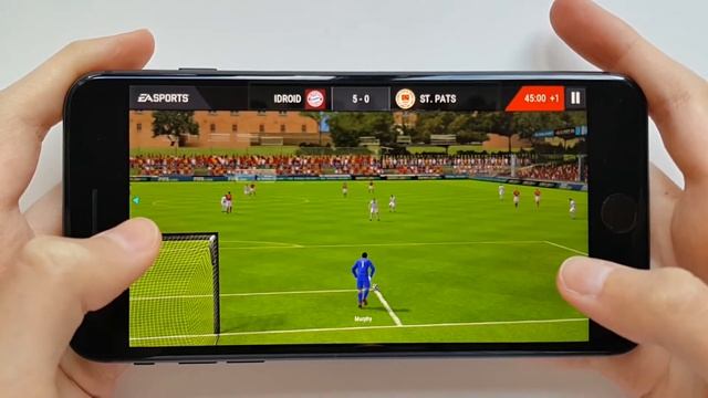 FIFA iPhone 8 Plus Gameplay [FIFA Mobile] смотреть онлайн