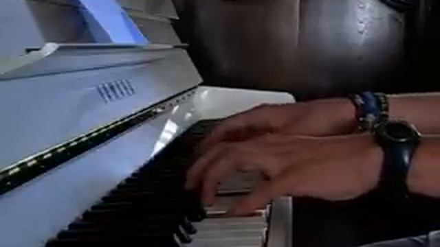 Radiohead - Paranoid android (piano) смотреть онлайн