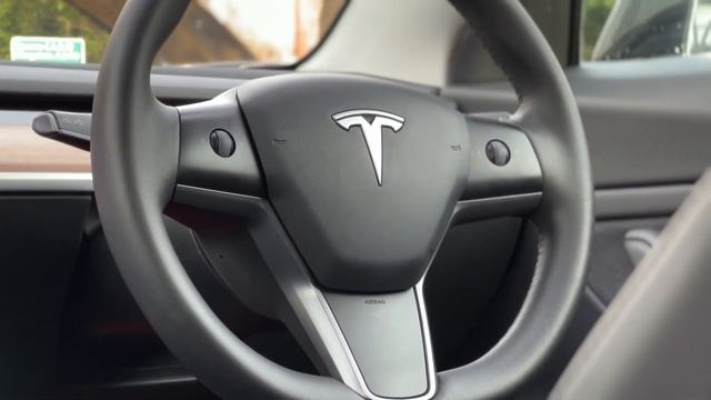 Tesla Model 3 Standard Range Plus Auto 4dr