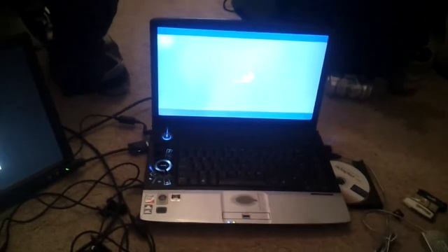 Acer Aspire 6920 / 6920G Mac OSX Lion 10.7.3 Trippleboot and MSN Videocall on OSX смотреть онлайн