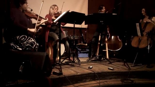 QUARTET ROUGE plays Bag it Up смотреть онлайн