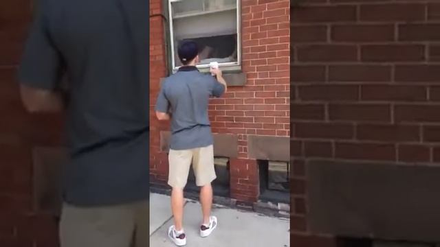 McCuddy delivers a medium regular to Mike K's window смотреть онлайн