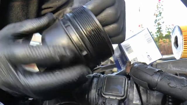 'Old Stinky'. 1.4 TDCi Engine Oil Change! смотреть онлайн