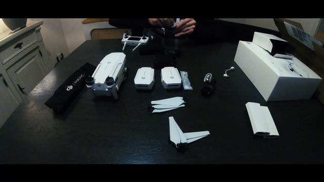 Unboxing the DJI Mavic Pro Alpine White combo limited edition смотреть онлайн