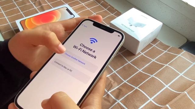Iphone 12 aesthetic unboxing 📦🤍 (white 256 gb) + camera test , quick set up смотреть онлайн