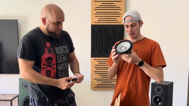 Atualizamos o projeto Sq do FOX, setup mono marca Alpine e cabos Ophera. смотреть онлайн