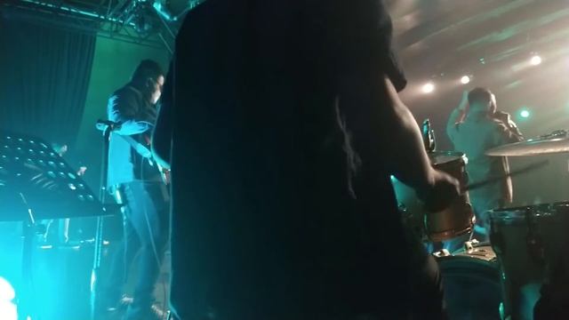 World Outside Your Window - Hillsong Young & Free (Drum Cam) смотреть онлайн