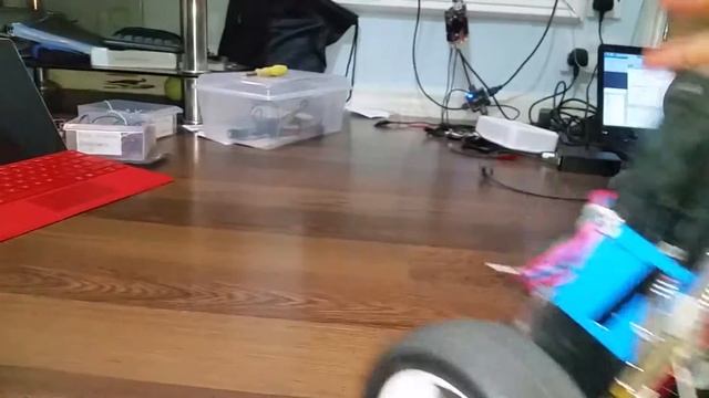 Self balancing, raspberry pi PID with drv8825 смотреть онлайн