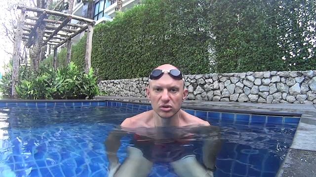 Андрей: научился преодолевать сложные психологические аспекты открытой воды. смотреть онлайн