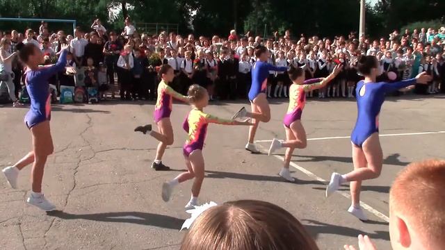 Донецк 01.09.2015 Школа 61 смотреть онлайн