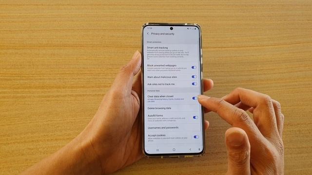 Galaxy S20/S20+: How to Delete Internet Auto Fill Data смотреть онлайн