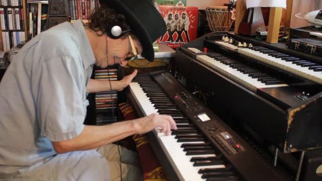 Hoopes Loops #360 - Cheap Moonlight Sunglasses смотреть онлайн