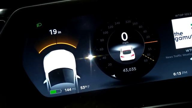 $500 tesla credit and Tesla bad touch screen/sound user interface смотреть онлайн
