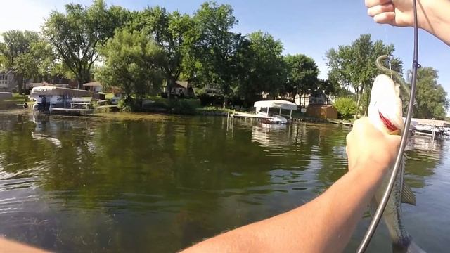 First Topwater Bass Of the year смотреть онлайн