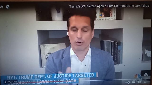 Trump’s DOJ Seized Apple's Data On Democratic Lawmakers смотреть онлайн