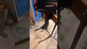 Стойка для лодочного мотора Hidеа 5л.с. 4т., на скорую руку, из подручных средств.