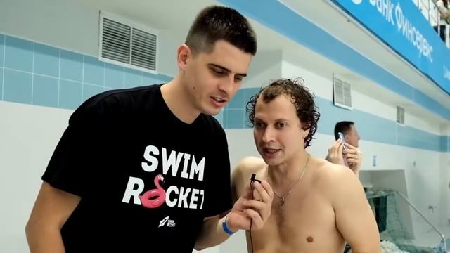 300 человек ныряют с 10 метровой вышки. Вадим Бабешкин и мировой рекорд по прыжкам в воду смотреть онлайн