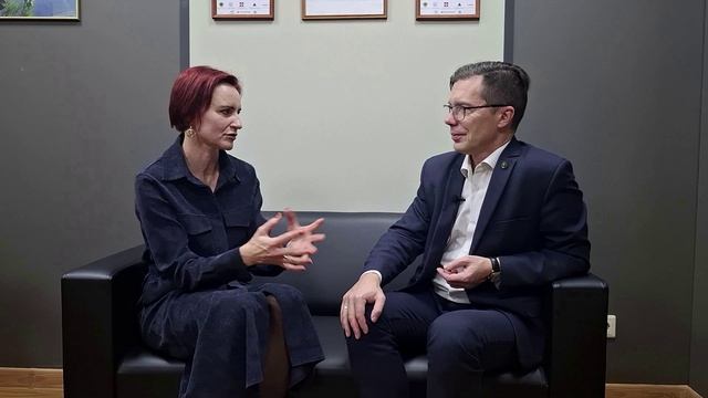 1 000 000 фунтов - компенсация за измену?