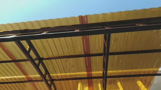 Навес. Профилированный поликарбонат.