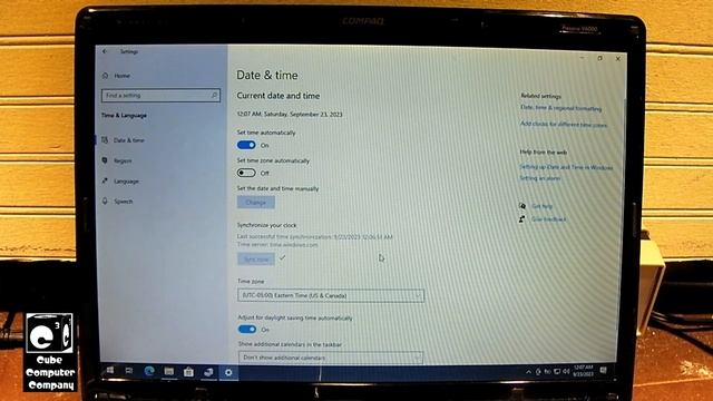 Attempting Windows 10 installation on Compaq V6000 Laptop смотреть онлайн