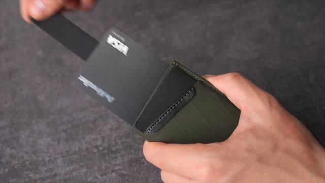 ALPAKA Up Cardholder V2 Dark Green смотреть онлайн