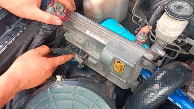 ISUZU D-MAXวิธีถอดปลั๊กออกจากกล่องECUถอดแบบไหนมาดูคลิปนี้บอกหมดวิธีทำ