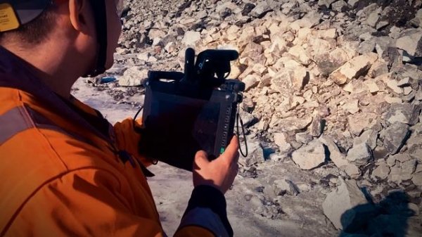 Piklema CVision.PitFace