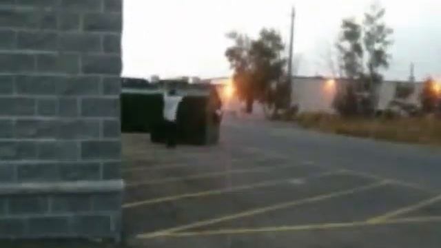 MAXS PARTS IN THE VIDEO SK8.wmv смотреть онлайн