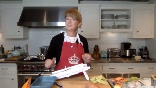 Thanksgiving Cooking Workshop: Sweet Potato and Apple Gratin | Carolyn Eddie | HAYVN HALFTIME смотреть онлайн
