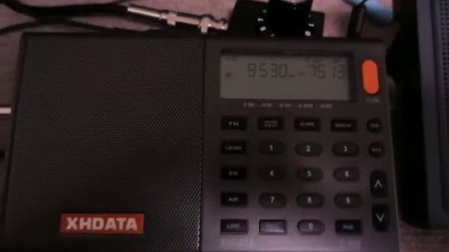 XHDATA D-808 Vs TECSUN R-9700DX 9530kHz Radio Akhbar Mufriha