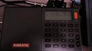 XHDATA D-808 vs TECSUN R-9700DX 9530kHz Radio Akhbar Mufriha
